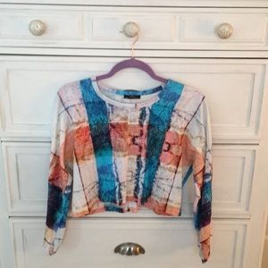 Long sleeved cropped top